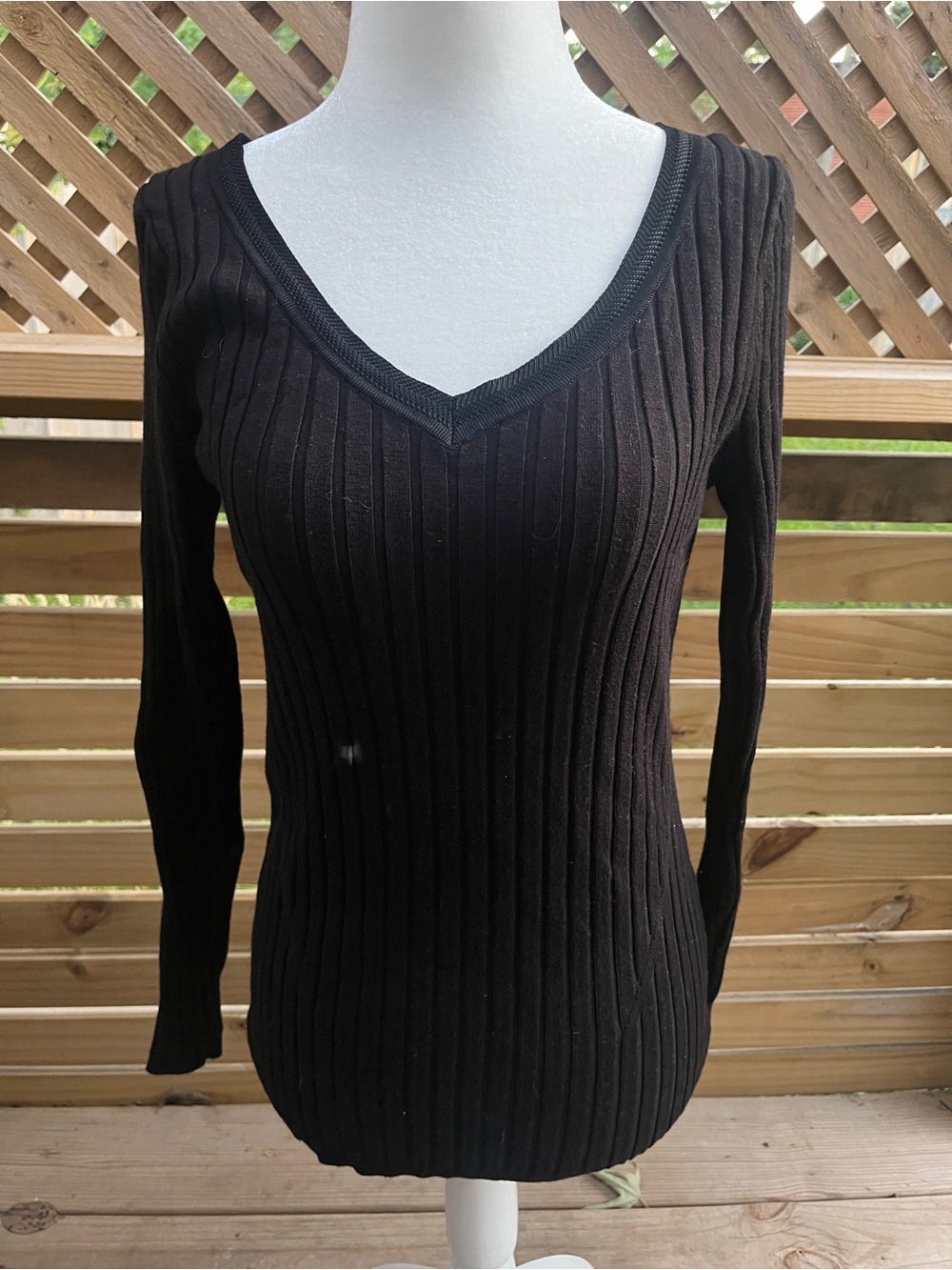 White House Black Market Black Ribbed V-Neck Sweater